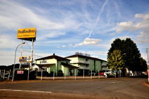 Hotel Initial By Balladins Roissy Cdg / Saint-Mard Exteriör bild