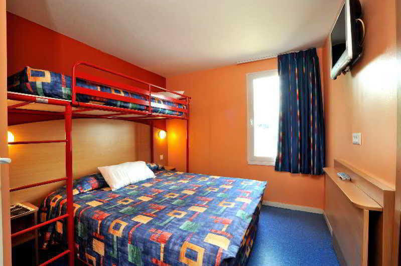 Hotel Initial By Balladins Roissy Cdg / Saint-Mard Exteriör bild