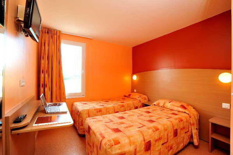 Hotel Initial By Balladins Roissy Cdg / Saint-Mard Exteriör bild